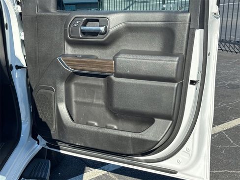 Used 2021 Chevrolet Silverado 1500 LT w/ Bed Protection Package image 15