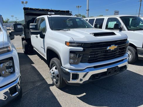 New 2026 Chevrolet Silverado 3500 W/T w/ WT Convenience Package AWD/4WD image 3