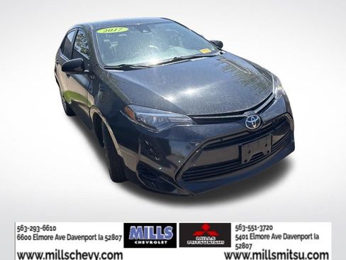 Used 2017 Toyota Corolla LE w/ Carpet Mat Package (TMS) FWD image 2