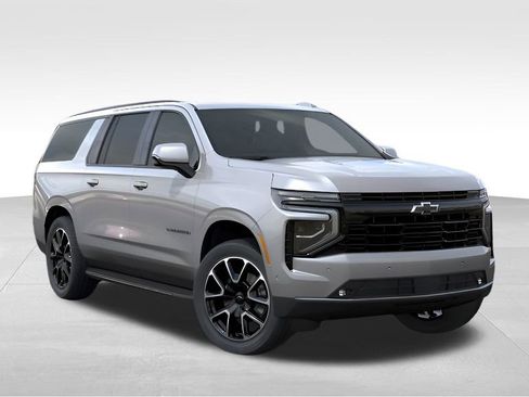 New 2026 Chevrolet Suburban RST RWD image 7