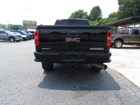 Used 2015 GMC Sierra 2500 Denali w/ Duramax Plus Package AWD/4WD image 4