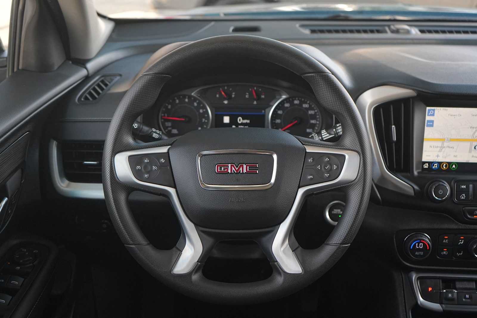 Used 2024 GMC Terrain SLE w/ Driver Convenience Package FWD image 16