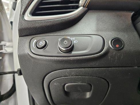 Used 2020 Chevrolet Trax LS w/ Tint and Cruise Package AWD/4WD image 19