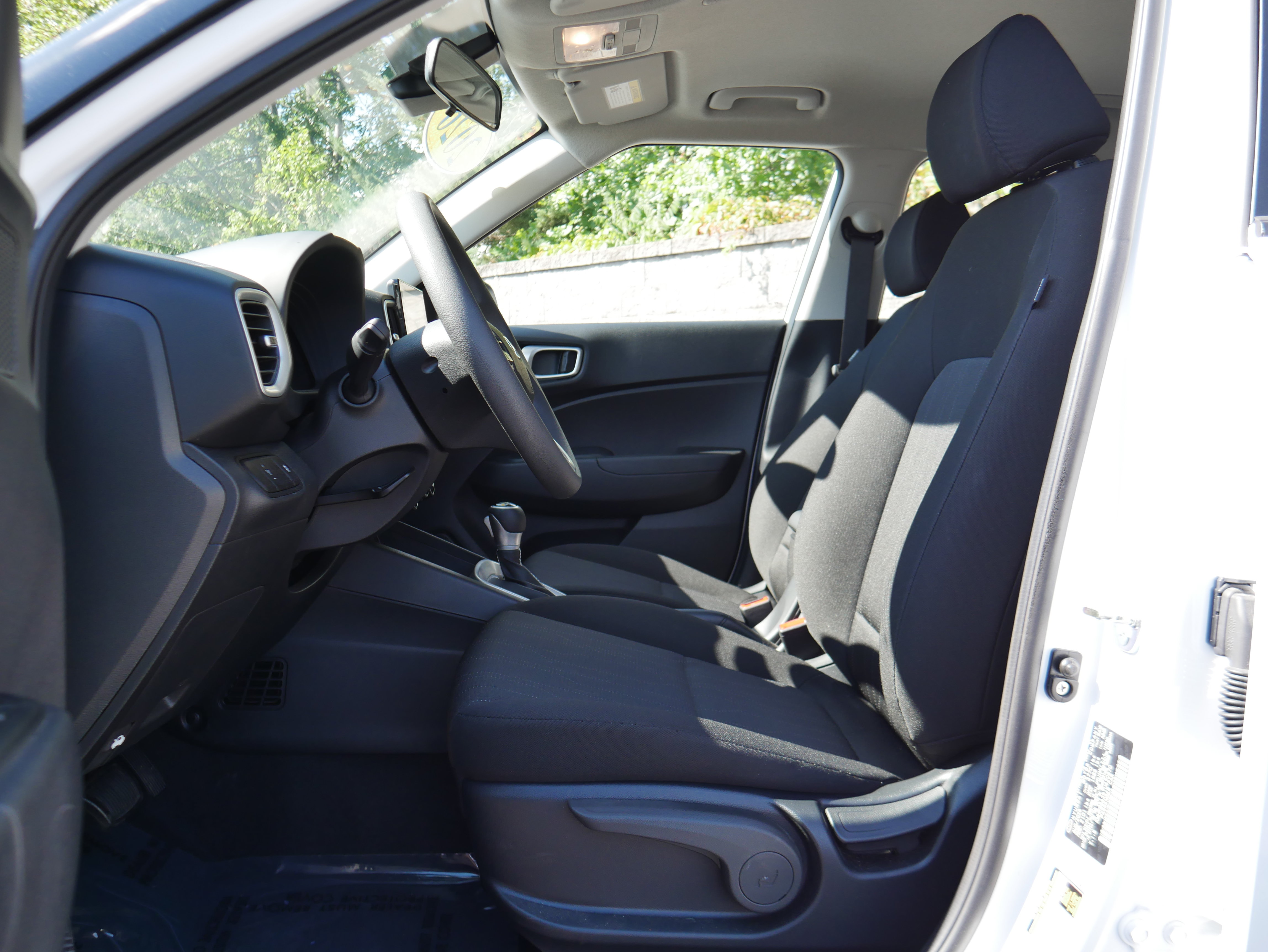 Used 2026 Hyundai Venue SE FWD image 12