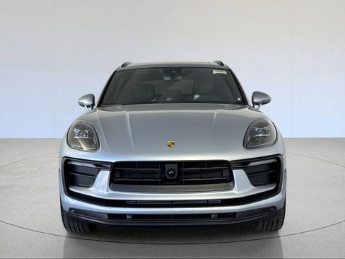 New 2026 Porsche Macan image 11