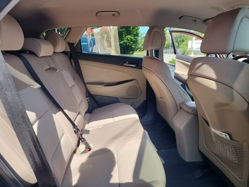 Used 2018 Hyundai Tucson SEL AWD/4WD image 41
