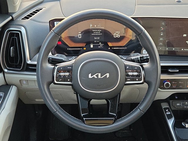 Used 2025 Kia Sorento S w/ Panoramic Sunroof Package FWD image 16