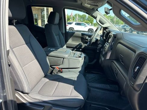 Used 2019 Chevrolet Silverado 1500 Custom w/ Custom Value Package AWD/4WD image 30
