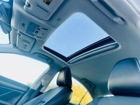 Used 2019 Lexus IS 300 w/ Accessory Package RWD image 11