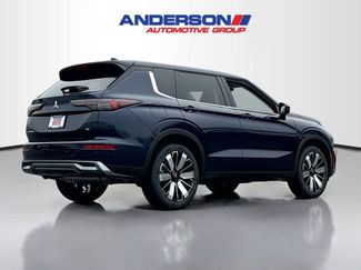 New 2026 Mitsubishi Outlander SE video 2