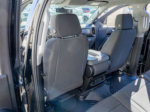 Used 2022 Chevrolet Silverado 1500 Custom Trail Boss w/ Midnight Edition image 33