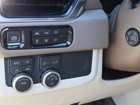 New 2026 GMC Yukon XL Denali w/ Sun & Power Step Package image 8