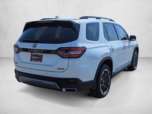 New 2026 Honda Pilot image 5