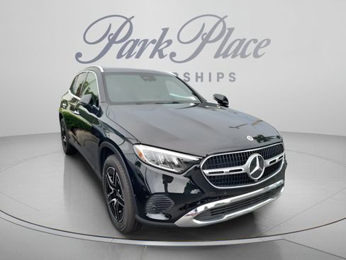 Certified 2026 Mercedes-Benz GLC 300 image 1