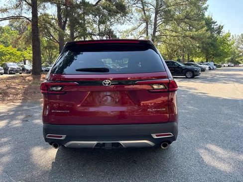 Used 2025 Toyota Grand Highlander AWD Hybrid image 4