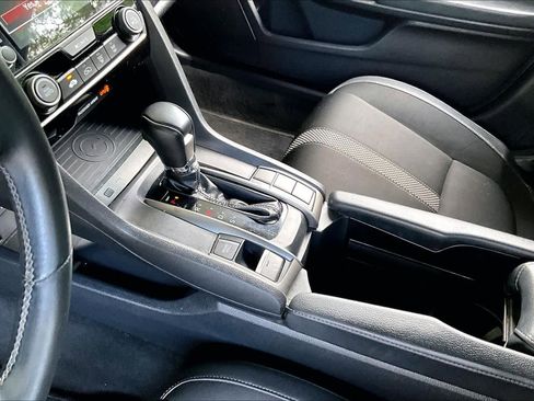 Used 2020 Honda Civic Sport image 16