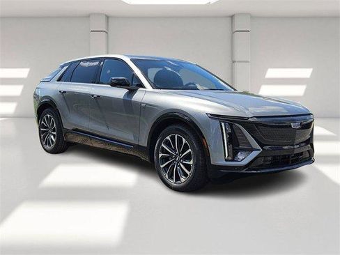 New 2025 Cadillac Lyriq Sport image 7