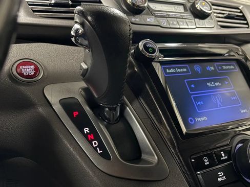 Used 2017 Honda Odyssey Touring image 42