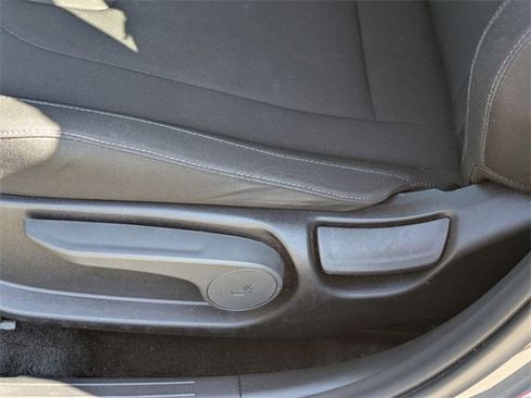 Used 2024 Hyundai Elantra SEL image 14