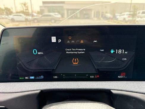 Used 2023 Kia EV6 Wind RWD image 6