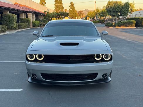 Used 2022 Dodge Challenger GT w/ Plus Package image 8