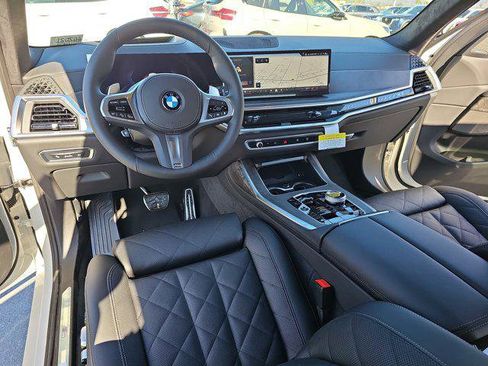New 2026 BMW X7 xDrive40i w/ Executive Package image 18