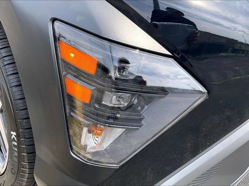 Used 2026 Hyundai Kona SEL Premium FWD image 34