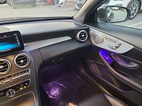 Used 2019 Mercedes-Benz C 300 C 300 image 3