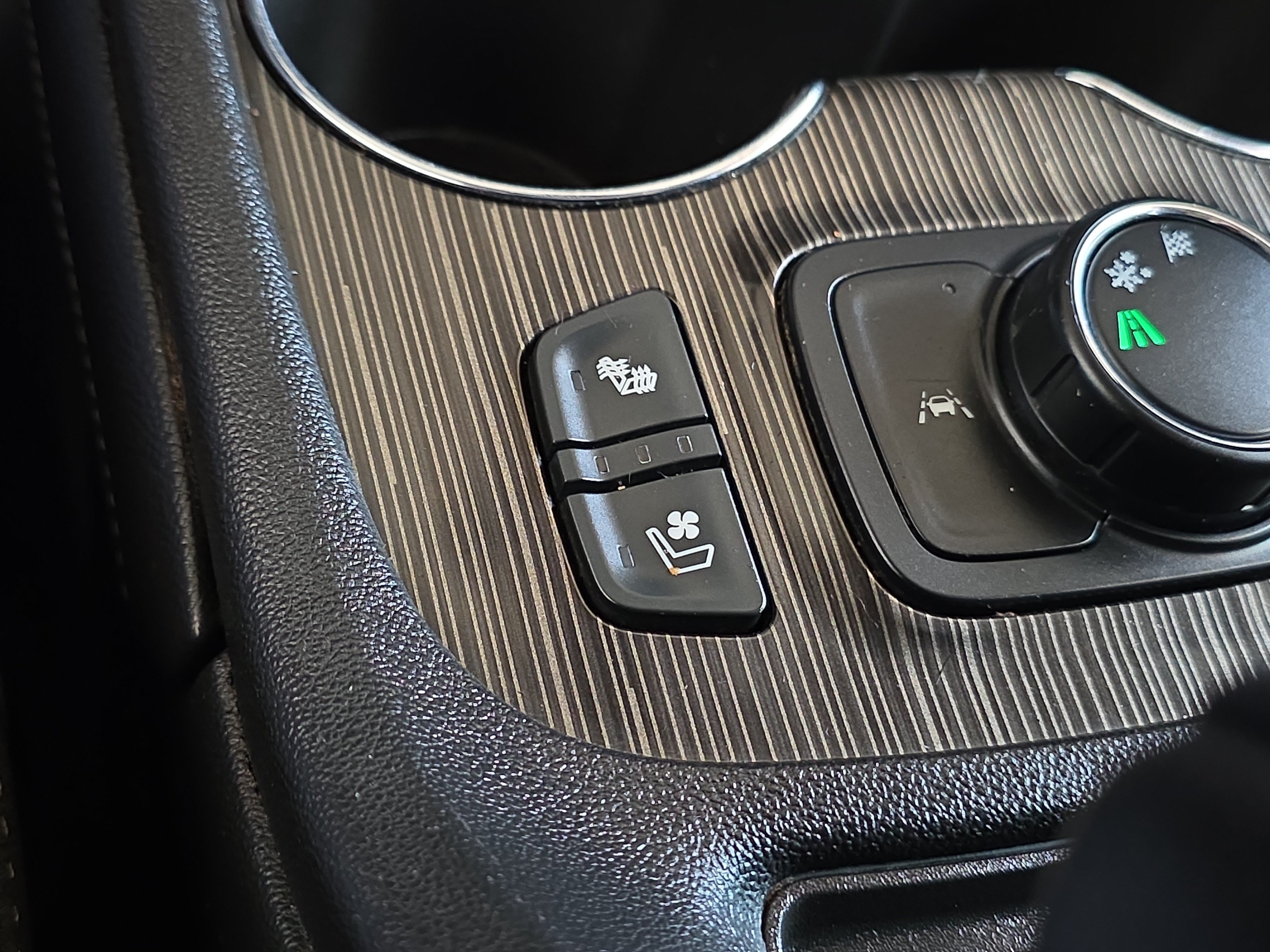 Used 2021 GMC Acadia SLT w/ Elevation Edition FWD image 22