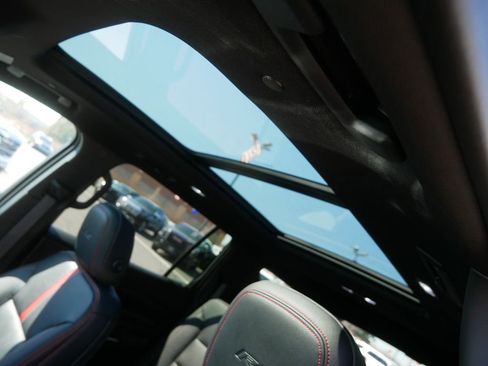 Used 2025 Chevrolet Traverse RS w/ LPO, Floor Liner Package AWD/4WD image 12