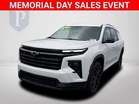 New 2026 Chevrolet Traverse LT w/ Midnight/Sport Edition FWD image 11