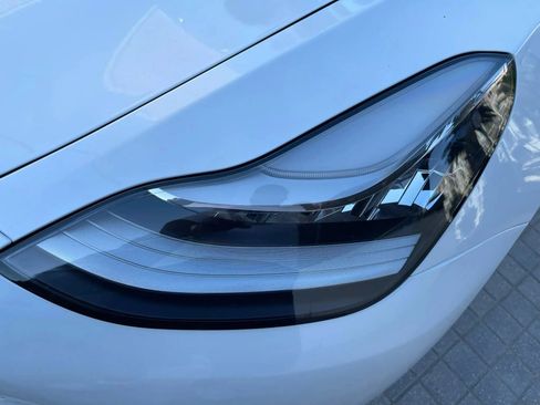 Used 2019 Tesla Model 3 Standard Range Plus RWD image 37