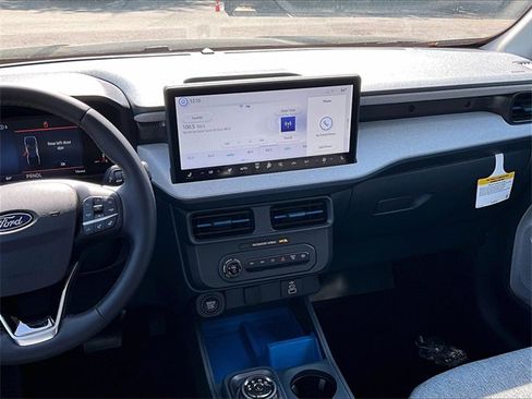 New 2025 Ford Maverick XLT w/ XLT Luxury Package image 8