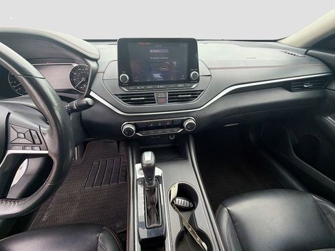 Used 2022 Nissan Altima 2.5 SR FWD image 24