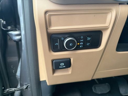 Used 2023 Ford F150 XLT image 17