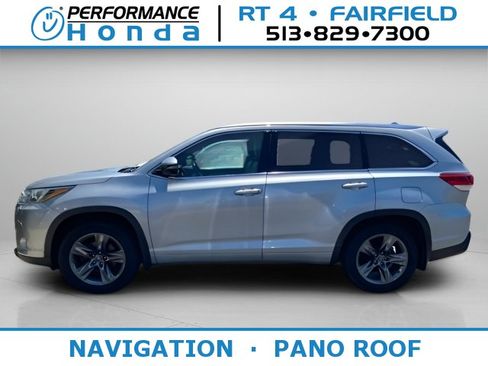 Used 2017 Toyota Highlander Limited Platinum AWD/4WD image 1