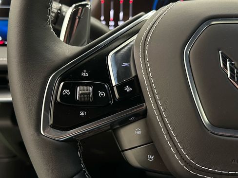 Used 2026 Chevrolet Corvette Stingray Preferred Cpe w/ Chrome Exterior Badge Package image 19