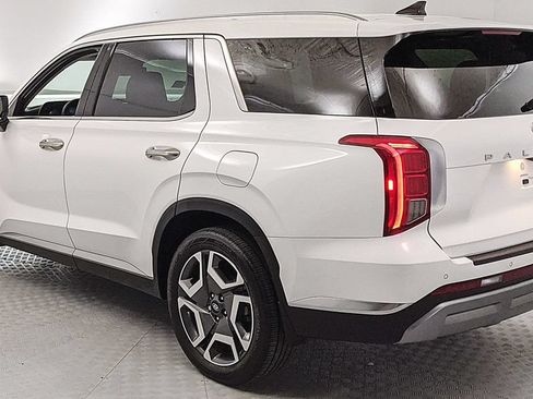 Used 2025 Hyundai Palisade Limited AWD/4WD image 4