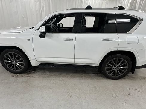 Used 2023 Lexus LX 600 F Sport image 6