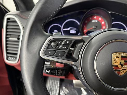 Certified 2023 Porsche Cayenne GTS AWD/4WD image 37