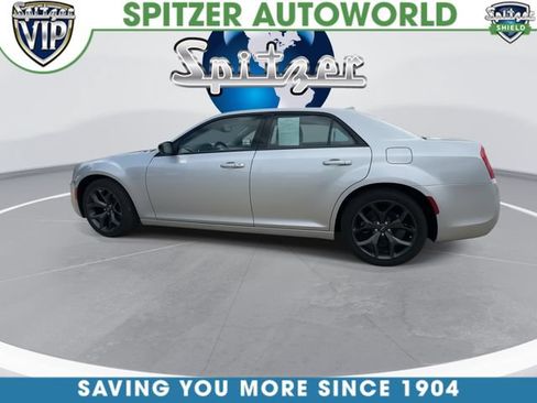 Used 2023 Chrysler 300 Touring w/ Sport Appearance Package RWD image 6