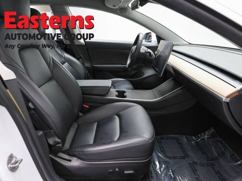Used 2019 Tesla Model 3 Standard Range RWD image 17