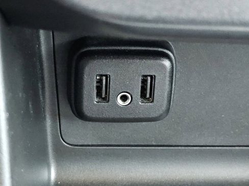 Used 2019 Chevrolet Colorado ZR2 AWD/4WD image 16
