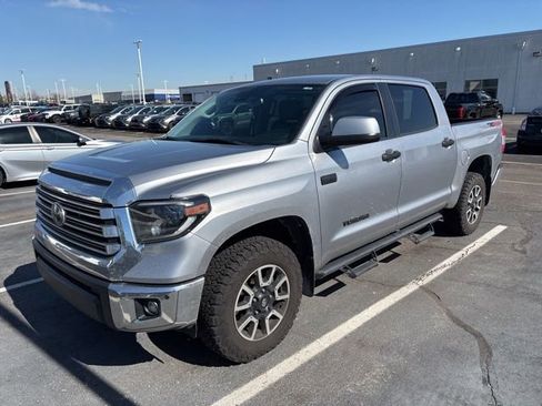 Used 2020 Toyota Tundra Limited w/ Limited Premium Package image 3