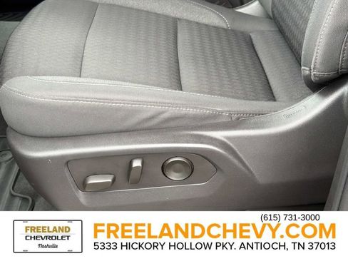 Used 2023 Chevrolet Silverado 1500 LT image 30