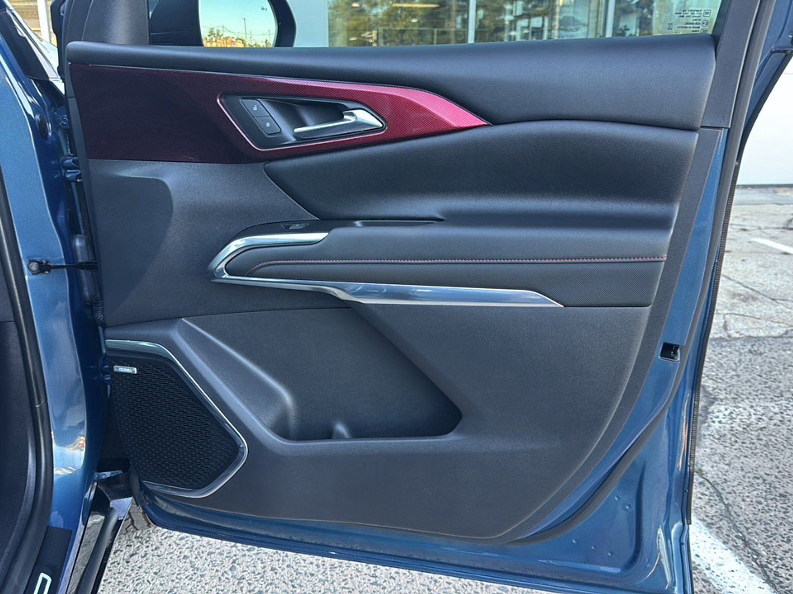 Used 2024 Chevrolet Traverse RS w/ LPO, Floor Liner Package AWD/4WD image 20