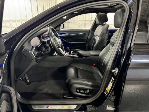 Used 2023 BMW M550i xDrive AWD/4WD image 44