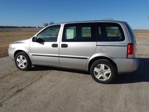 Used 2006 Chevrolet Uplander LS image 7