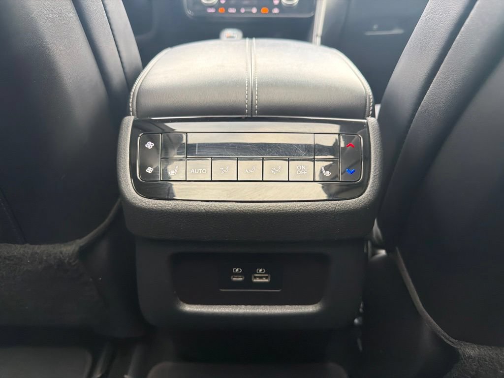 Used 2025 INFINITI QX60 Luxe AWD/4WD image 23