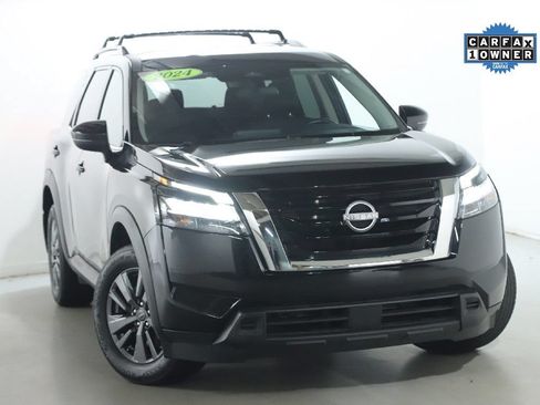 Certified 2024 Nissan Pathfinder SV AWD/4WD image 3